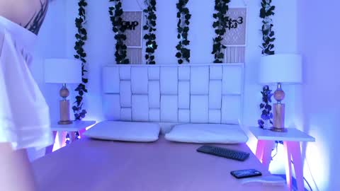 SOPH  online show from January 14, 10:23 pm