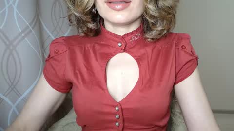 Snapshot of sophiemisss chatting on October 3, 4:23 pm Sophiemisss online show from October 3, 4:23 pm