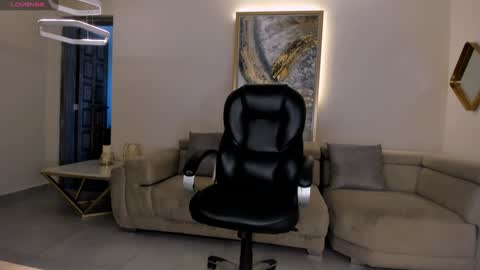 Snapshot of sophiepalmerx chatting on January 15, 1:41 pm Sophie Palmer online show from January 15, 1:41 pm