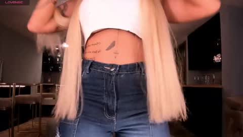 Snapshot of sophiepalmerx chatting on March 11, 1:34 pm Sophie Palmer online show from March 11, 1:34 pm