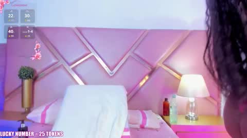 Sophie online show from October 18, 1:36 pm