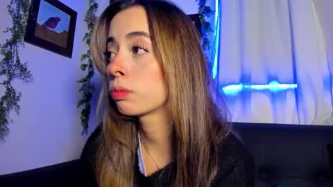 sophi online show from December 21, 3:22 am