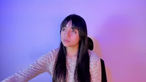 Snapshot of sophy_smilesweet chatting on January 29, 11:41 am SOPHY ROGERS online show from January 29, 11:41 am