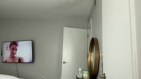 soprettyithurts69 online show from March 8, 6:14 pm