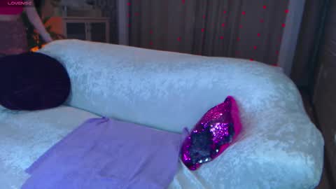 Lisa online show from December 1, 7:01 am