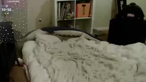 Bunnydathug online show from October 18, 9:23 am