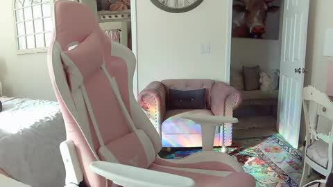 Your Barbii online show from February 24, 2:25 pm