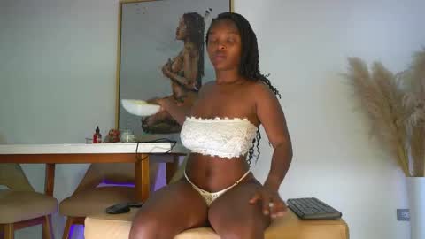 Snapshot of sow_fitt chatting on September 8, 10:09 pm sow_fitt online show from September 8, 10:09 pm