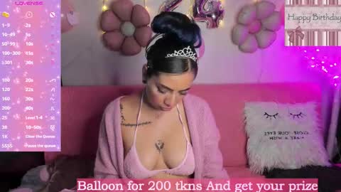 Snapshot of soy_fresita chatting on October 5, 5:01 am Sabrina Gomez  online show from October 5, 5:01 am