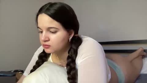 Soyoceanne online show from March 14, 9:27 pm