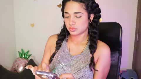 Snapshot of soytropicalfruit chatting on January 25, 5:18 am You want to talk to me more personal follow me in My Channel VIP 50 the discount online show from January 25, 5:18 am