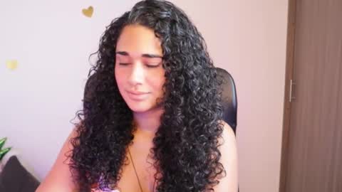 Snapshot of soytropicalfruit chatting on January 25, 10:07 pm You want to talk to me more personal follow me in My Channel VIP 50 the discount online show from January 25, 10:07 pm