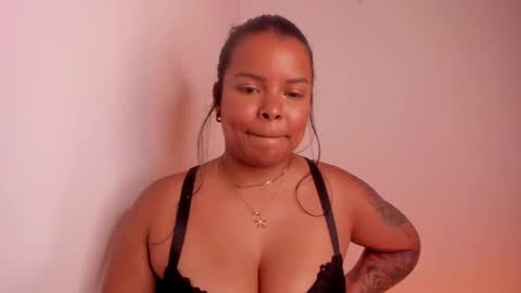 Paula  add me on snap online show from May 30, 2:20 am