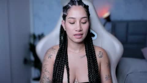 brisa  s online show from November 23, 3:03 pm