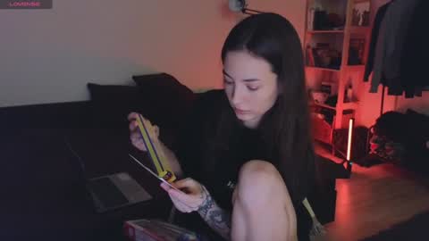 Roxy online show from December 15, 4:26 pm