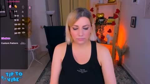 Snapshot of spacyyxjill chatting on February 16, 5:26 pm Jill online show from February 16, 5:26 pm
