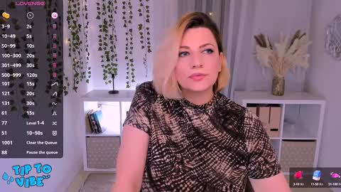 Snapshot of spacyyxjill chatting on February 7, 6:13 pm Jill online show from February 7, 6:13 pm