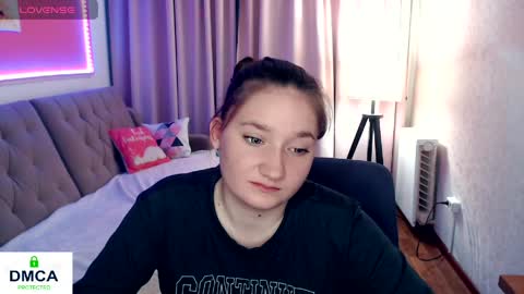 Ilona online show from April 14, 5:13 pm