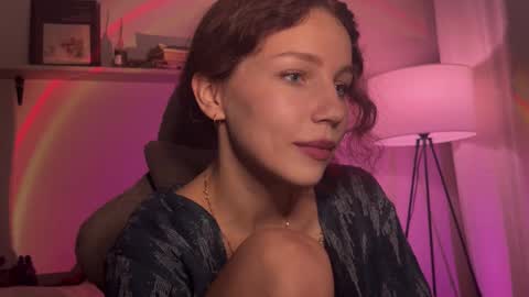 spicy___caramel online show from October 19, 5:04 pm