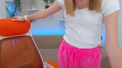 Snapshot of spicy_lexi chatting on October 1, 7:02 am spicy_lexi online show from October 1, 7:02 am