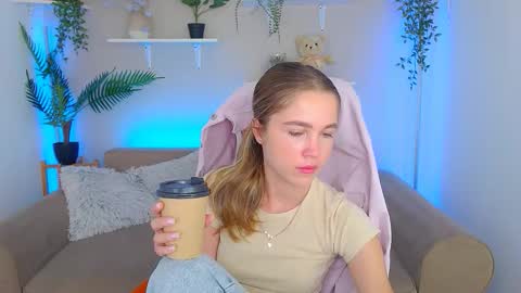 Snapshot of spicy_lexi chatting on September 17, 6:33 am spicy_lexi online show from September 17, 6:33 am