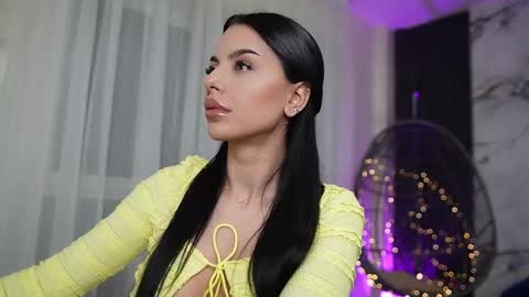 Spicy Maple online show from November 25, 9:15 pm