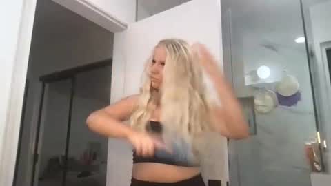 spoiledandspicy online show from March 21, 3:11 am