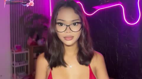 CALL ME RAINE online show from June 7, 11:17 am