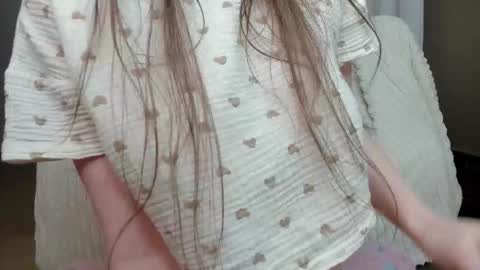 Amelia online show from November 18, 11:44 am