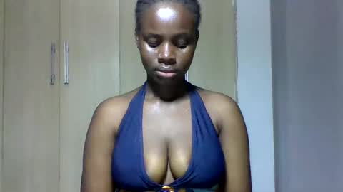 Snapshot of squiter_girlie chatting on October 20, 10:40 am Squiter online show from October 20, 10:40 am