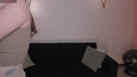 Stacy Woods online show from December 5, 10:23 am