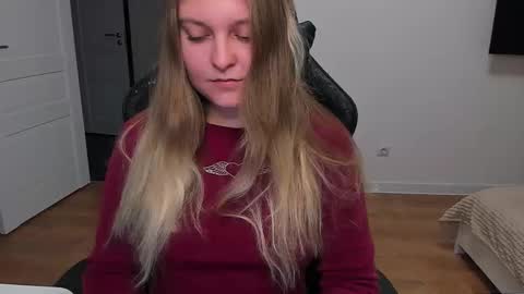 Stacy  online show from December 1, 5:48 pm