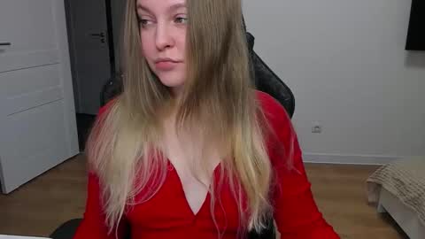 Stacy  online show from January 11, 4:01 pm