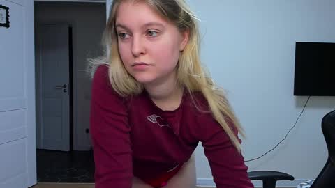 Stacy  online show from January 26, 4:09 pm