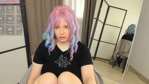 Stacy online show from March 27, 8:26 am