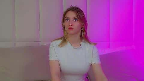 StacyEvances online show from June 7, 6:26 pm
