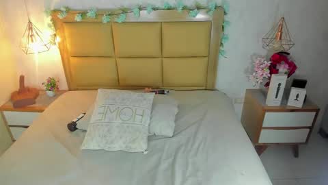 KEIMI  online show from February 2, 3:38 am