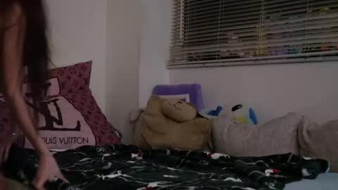 stardust_seiya online show from December 10, 4:02 am