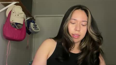 starlitdreams777 online show from June 5, 4:49 am