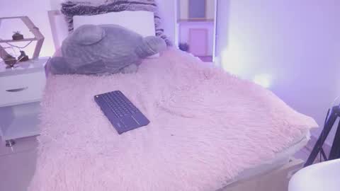 Yoko online show from February 17, 6:40 pm