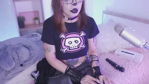 Yoko online show from May 15, 10:56 pm