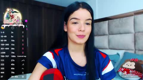 Stefany online show from January 3, 12:11 am