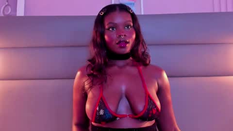 STELA online show from April 2, 9:34 pm