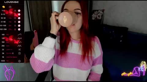 Snapshot of stella__cox chatting on February 28, 6:32 am Stella Cox online show from February 28, 6:32 am