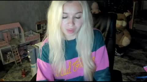 Stella  Cox online show from April 23, 9:28 pm