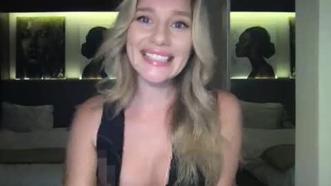 Stella online show from September 30, 12:55 pm