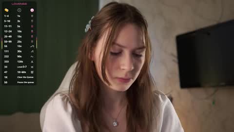 Snapshot of stella_of_steel chatting on September 15, 8:44 am Stella online show from September 15, 8:44 am