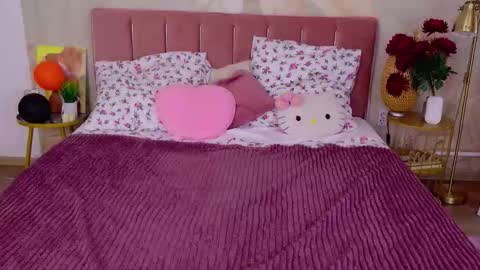 Stella 3 online show from November 10, 5:46 am