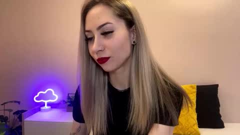 Alexia online show from December 19, 9:34 am