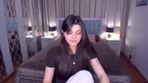 StellaRainbow online show from March 18, 12:43 pm